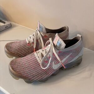 Nike Women's Vapormax Pink and White Sneakers